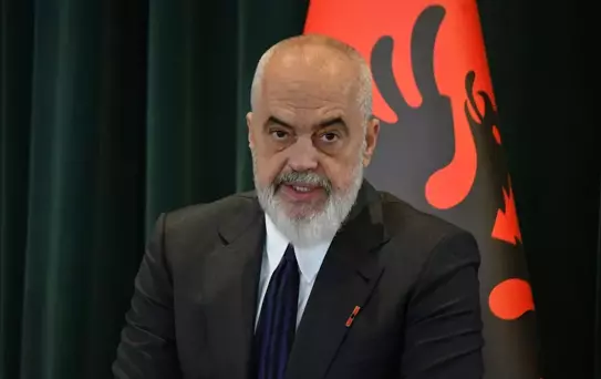 Arnavutluk AB Yolunda İlerliyor