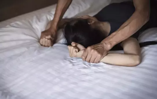 İstanbul'un göbeğinde dehşet: Kira karşılığı kaldığı odada cinsel istismara uğradı