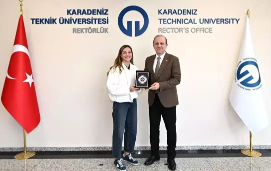 Buse Naz Çakıroğlu'ndan KTÜ Rektörü'ne Ziyaret