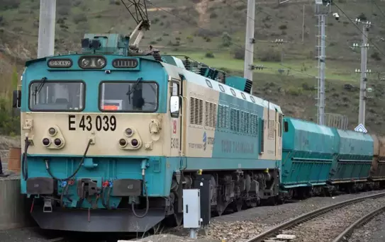 Malatya-Gölbaşı Demiryolu Hattı Yeniden Açıldı
