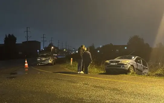 Erenler'de Trafik Kazası: 3 Yaralı
