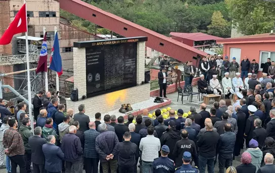 Amasra'daki patlamada hayatını kaybeden 43 madenci anıldı