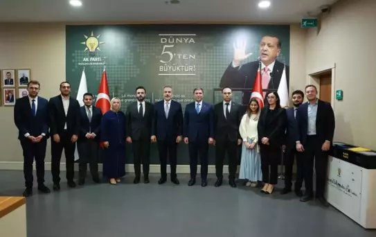 Dışişleri Bakanı Hakan Fidan, AK Parti Dış İlişkiler Başkanı ile Görüştü
