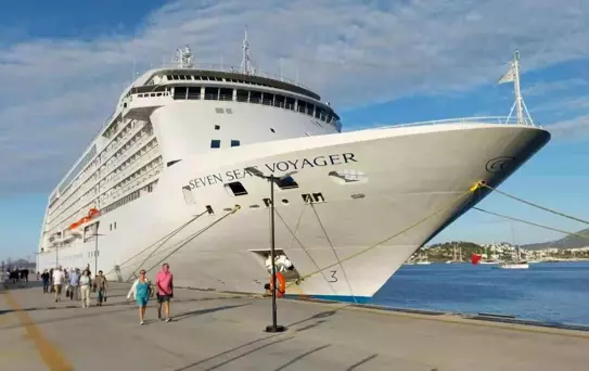 Bodrum'a Lüks Yolcu Gemisi Geldi