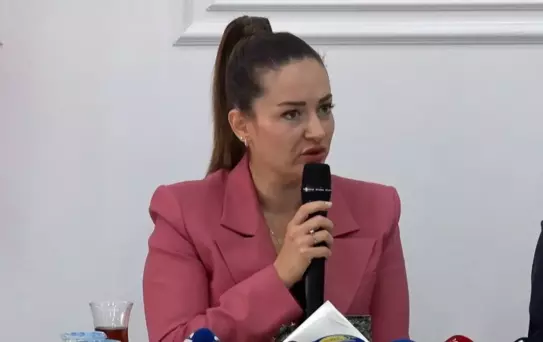 Büşra Özdemir'den Muhittin Böcek'in Sağlık Durumu Hakkında Açıklama