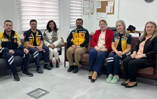 Kırklareli Sağlık Müdürü Cerit'ten Acil Sağlık Hizmetleri İstasyonu Ziyareti ve Babaeski'de Satranç Turnuvası Sonuçlandı