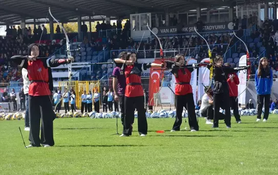 Spor Van Projesi'nin 2025-2026 dönemi törenle başladı