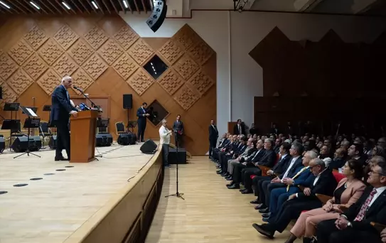 Türkiye-İran Kültür Yılı kapsamında 'Hafız-ı Şirazi'yi Anma Konseri' düzenlendi