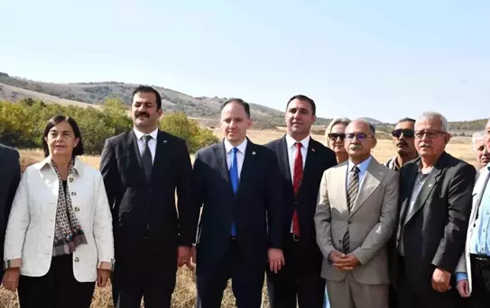 CHP Genel Başkan Yardımcısı Yavuzyılmaz, Nadir Toprak Elementleri İçin Beylikova'yı Ziyaret Etti