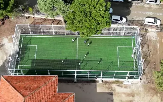 Çivril Belediyesi'nden Gençlere Halı Saha Müjdesi