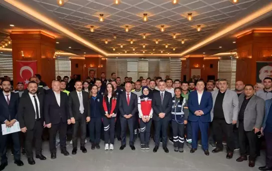 Esenyurt Belediyesi'nde 3 Binin Üzerinde Çalışana Toplu İş Sözleşmesi