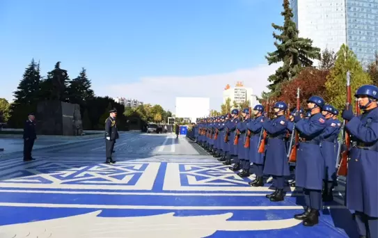 Kadıoğlu ve Smyth Resmi Görüşme Gerçekleştirdi