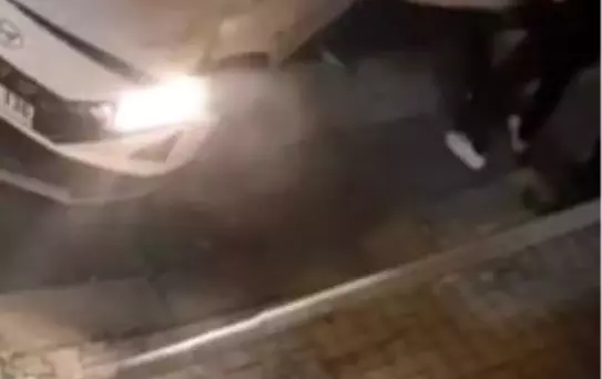 Alanya'da Otobüs ve Otomobil Çarpıştı