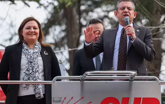 AK Parti'ye geçeceği öne sürülen Burcu Köksal'dan iddiaları güçlendiren hareket