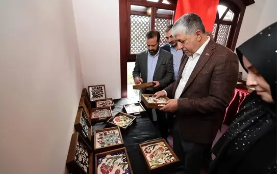 Dilovası'nda Kadınların El Emeği Sergisi Büyük İlgi Gördü