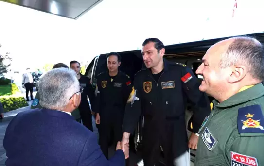 SOLOTÜRK'ten Başkan Büyükkılıç'a ziyaret