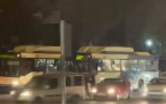 Ankara'da Yol Verme Tartışması Kavga Ettirdi