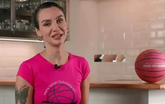Birce Akalay test sonucunu maçta öğrendi