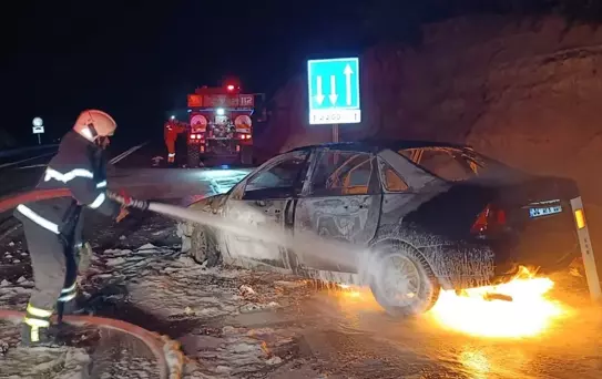 Bucak'ta Otomobil Yangını