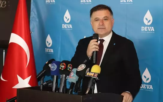 DEVA Partisi İzmir'de Basın Toplantısı Düzenledi