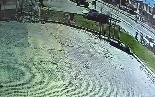 Denizli'de Ehliyetsiz Sürücü Kaza Yaptı