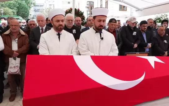 Türk sinemasının usta ismi Arif Erkin Güzelbeyoğlu son yolculuğuna uğurlandı