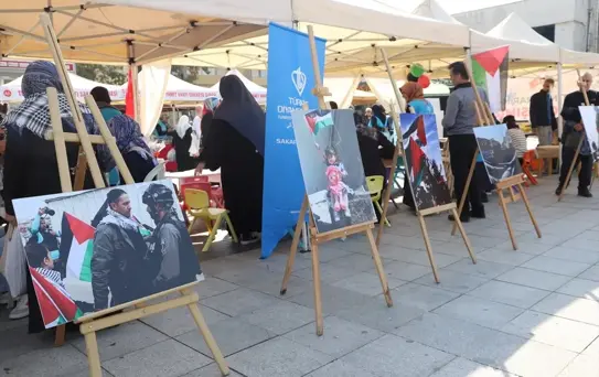 Filistin'e Destek İçin Hayır Çarşısı