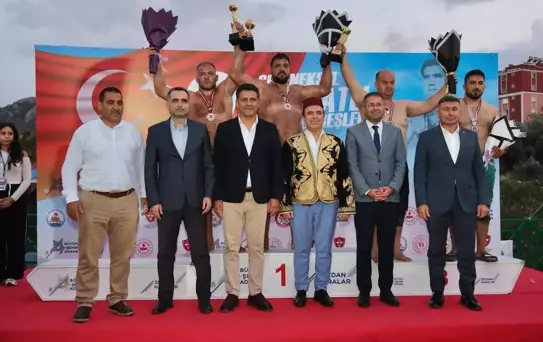 İsmet Atlı Anısına Güreşler Yapıldı