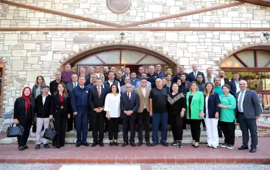 Aliağa'da 19 Ekim Muhtarlar Günü Kutlandı
