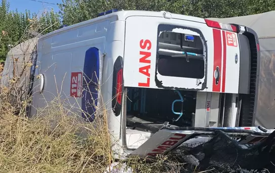 Ambulansta Kaza: 6 Yaralı