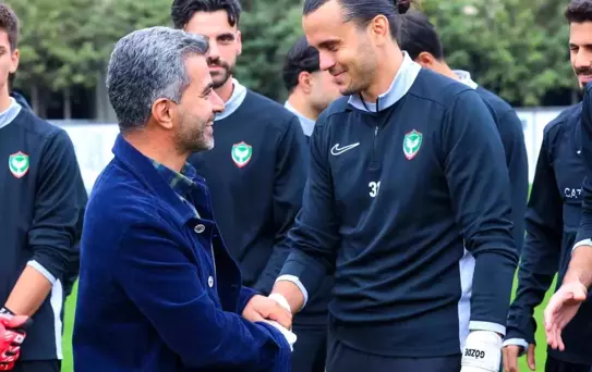Amed Sportif'te Yeni Başkan Eren, Takımı Ziyaret Etti