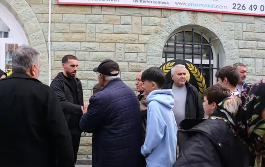 Eşe Kökçü'nün Cenazesi Eskişehir'de Defnedildi