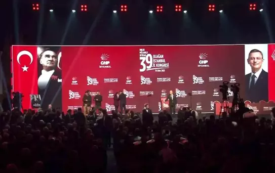 CHP'nin 39. Olağan İstanbul İl Kongresi başladı! Özgür Özel de katılacak