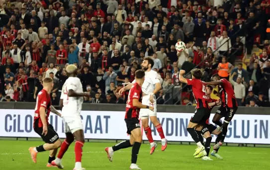 Gaziantep FK, Antalyaspor'u 3-2 yendi