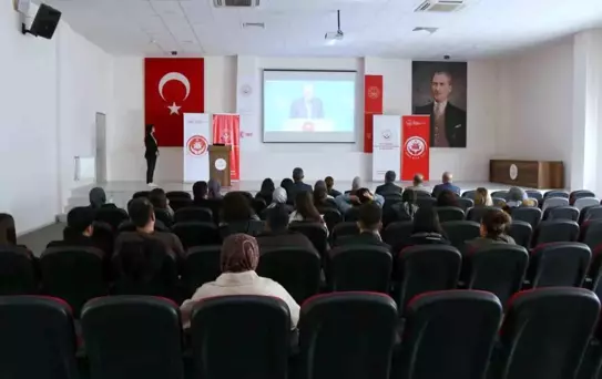 Eskişehir'de Çocuk Hizmetleri Eğitimi Başlatıldı