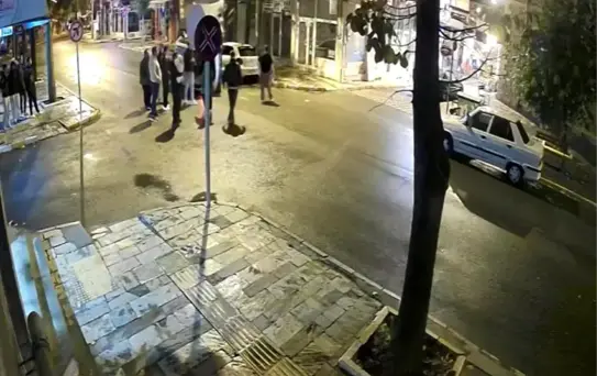 Yalvaç'ta Otomobil Kazası: Baba ve Bebek Yaralandı