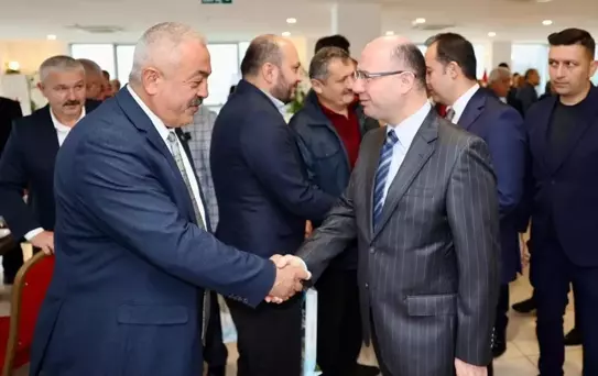 Giresun Valisi Serdengeçti muhtarlarla bir araya geldi