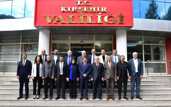 Vali Demiryürek Muhtarlarla Buluştu