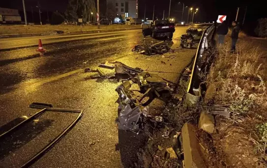 Afyonkarahisar'da Tır Kazası: 1 Ölü, 1 Ağır Yaralı