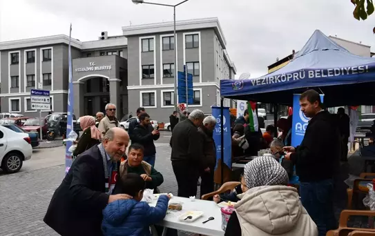 Vezirköprü'de Hayır Çarşısı Açıldı