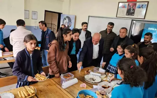 Aydınlar Ortaokulu'ndan Gazze için Yardım Etkinliği