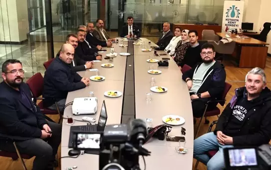 Kütahya Belediye Başkanı Kahveci: 'Basın, halkın gözü, kulağı, sesidir'