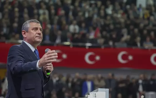 Özgür Özel: Sırf bizi çıldırtmak için dört teğmeni ordudan ihraç ediyorlar