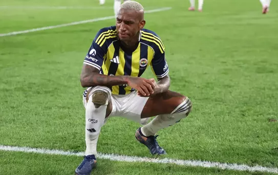 Talisca'dan ayrılık iddialarına jet hızında cevap