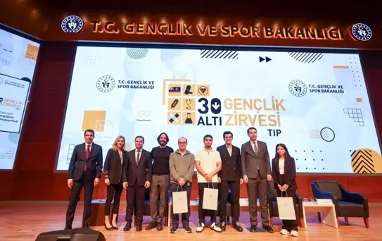 30 Altı Gençlik Zirvesi Ankara'da