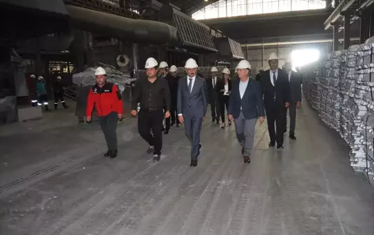 Vali Sezer, Tekirdağ'daki Alüminyum Fabrikasını Ziyaret Etti