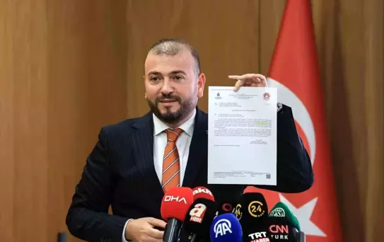 Arnavutköy Belediye Başkanı Candaroğlu'ndan Özgür Özel'in iddialarına yanıt