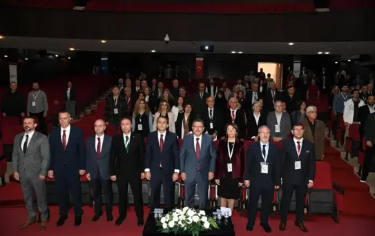 KTÜ'de Maden Potansiyeli ve Afetlerle Mücadele Sempozyumu Düzenlendi