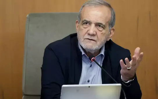 Pezeşkiyan, Türkiye'yi örnek verip isyan etti: Petrolleri ve gazları yok ama...