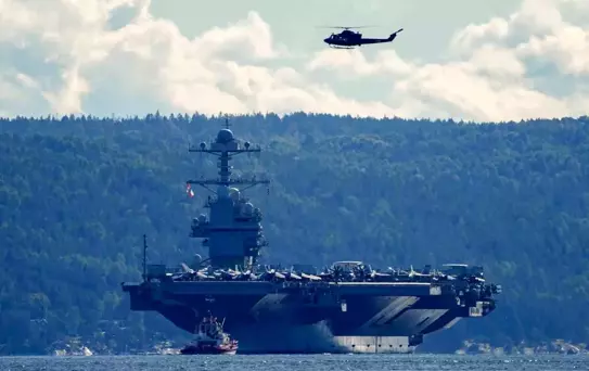 Trump sinyali verdi, ordu harekete geçti! Dev gemi bölgeye gidiyor